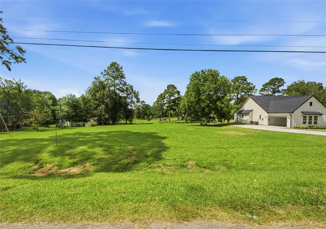 3rd image of 654 County Road 4023, Dayton, TX 77535 | MLS# 80087269