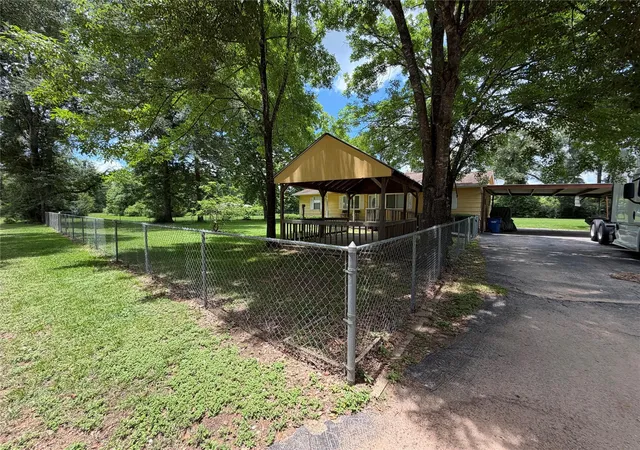 Photo 1 of Single family home for sale at 63 County Rd 2245, Cleveland, TX 77327 | MLS# 10550055 | Listing updated on 2026-10-10