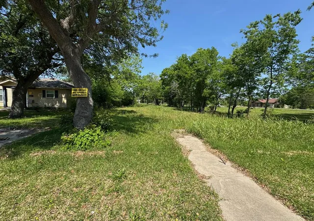Photo 3 of Land for sale at 429 18th St, Port Arthur, TX 77640 | MLS# 55511678 | Listing updated on 2025-04-21