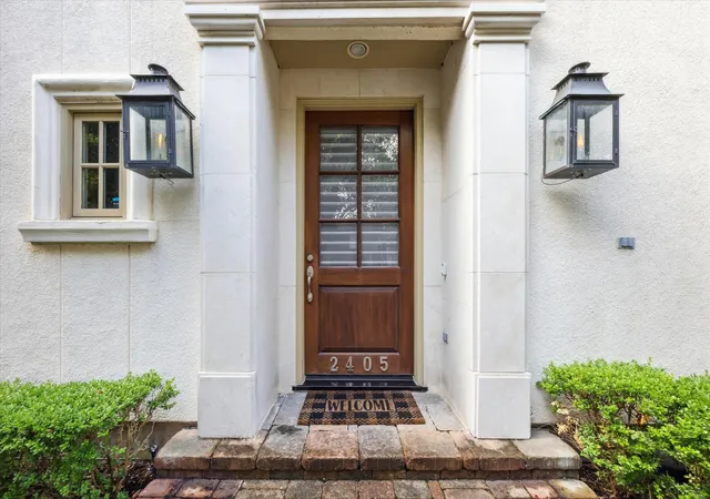 Photo 1 of Single family home for sale at 2405 Richton St, Houston, TX 77098 | MLS# 46315609 | Listing updated on 2026-08-29