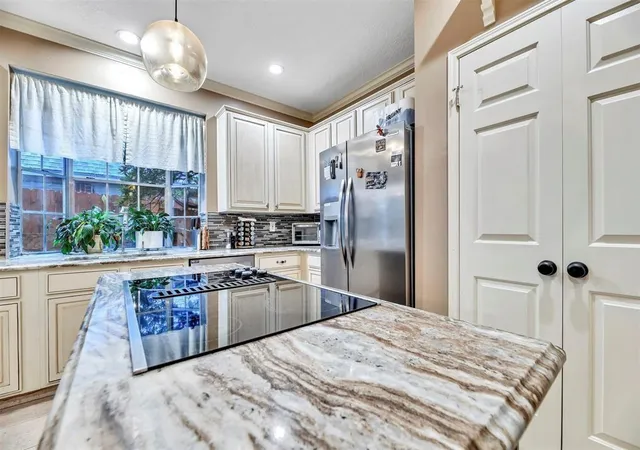 Photo 4 of Single family home for sale at 5319 Arbor Bridge Court, Kingwood, TX 77345 | MLS# 53148179 | Listing updated on 2026-08-31