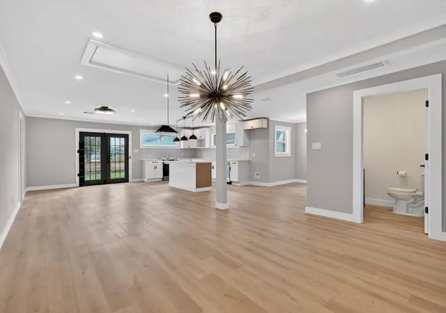 3rd image of 230 Pennsylvania St, Houston, TX 77029 | MLS# 13462886