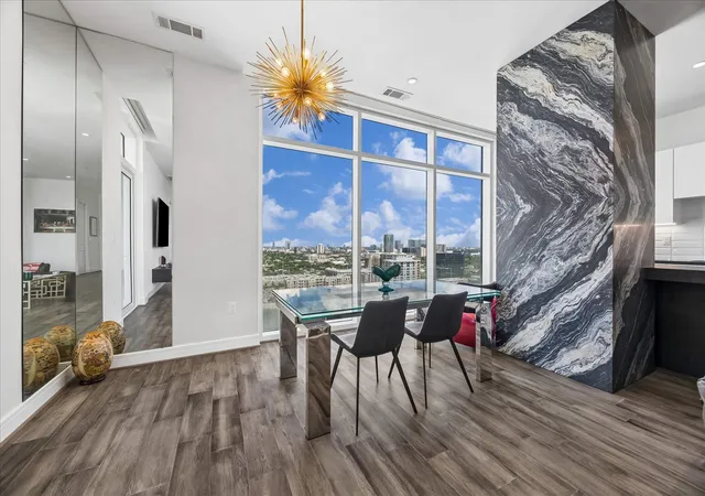 4th image of 4521 San Felipe St #2102, Houston, TX 77027 | MLS# 50223854