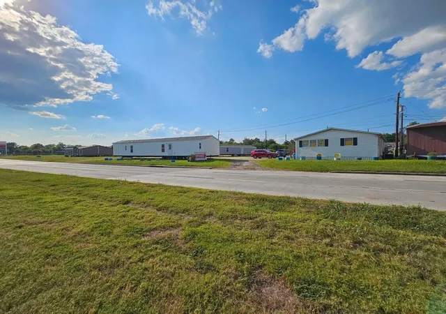 24th image of 3733 N Alexander, Baytown, TX 77520 | MLS# 4027953