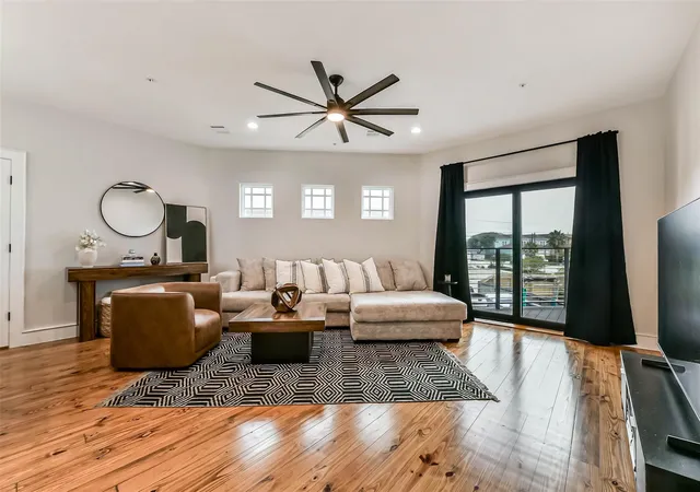 5th image of 1716 23Rd St #D, Galveston, TX 77550 | MLS# 45279879