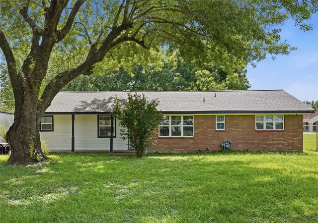 Photo 3 of Single family home for sale at 3305 Luella Ave, Deer Park, TX 77536 | MLS# 52584239 | Listing updated on 2026-09-26