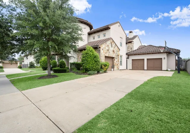 2nd image of 5103 Jackson Ponds Ct, Sugar Land, TX 77479 | MLS# 24550660