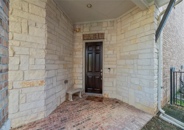 Photo 3 of Single family home for sale at 17922 Olde Oaks Estate Ct, Cypress, TX 77433 | MLS# 3227997 | Listing updated on 2026-09-12