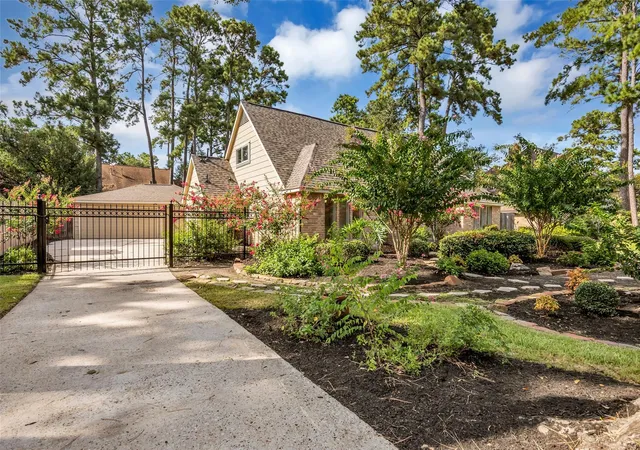 3rd image of 8310 Forest Ridge Rd, Spring, TX 77379 | MLS# 78497632