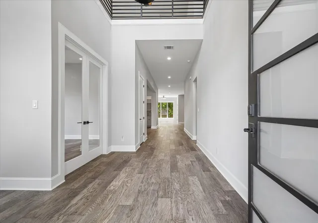 4th image of 2065 Southgate Blvd, Houston, TX 77030 | MLS# 84072371