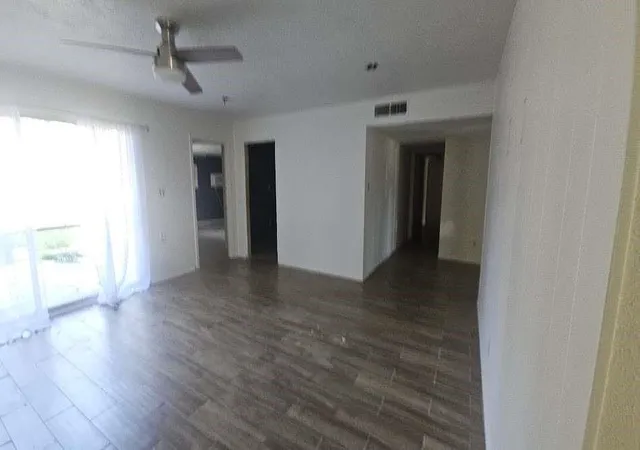 Photo 3 of Single family home for sale at 6815 Moss Oaks Dr, Houston, TX 77050 | MLS# 94736790 | Listing updated on 2026-07-25