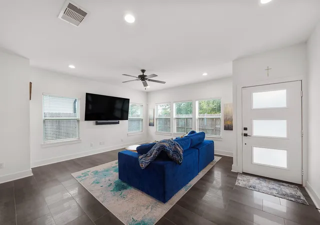 5th image of 209 Blueberry St, Houston, TX 77018 | MLS# 69554067