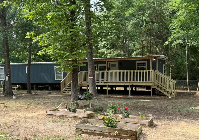 Photo 2 of Single family home for sale at 250 Beaver Run, Livingston, TX 77351 | MLS# 451650 | Listing updated on 2026-08-12