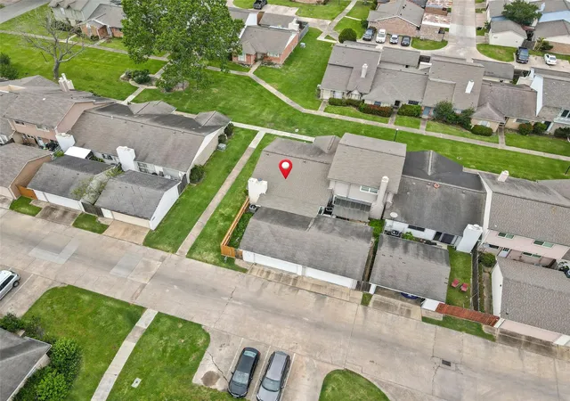 Homes for sale in Houston, TX | 6517 S Briar Bayou Dr, Houston, TX 77072 | MLS# 41670465