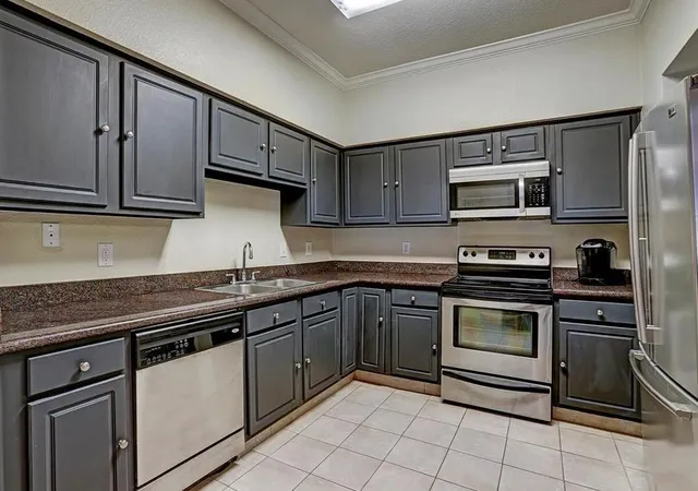 3rd image of 2255 Braeswood Park Dr #278, Houston, TX 77030 | MLS# 13841147