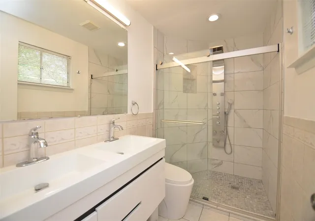 2nd image of 9809 Richmond Ave, Houston, TX 77042