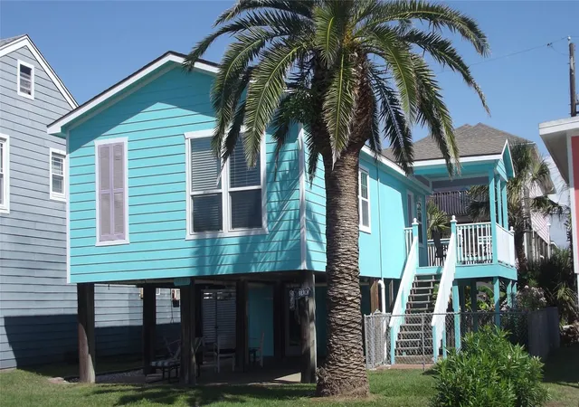 Photo 1 of Sale Pending at 4121 Las Palmas St, Galveston, TX 77554 | MLS# 61708682 | Listing updated on 2026-09-18