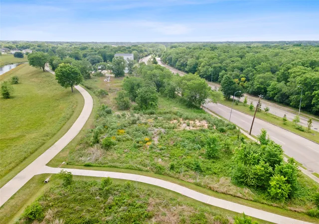Photo 3 of Land for sale at 5101 Airport Blvd, Houston, TX 77048 | MLS# 11080445 | Listing updated on 2026-05-01