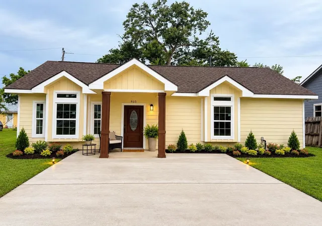 Single family home for sale at 903 Harris Ave, Pasadena, TX 77506 | MLS# 11137345 | Listing updated on 2026-07-26