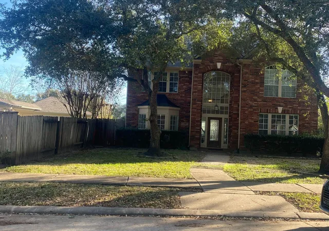 3rd image of 3116 Indian Summer Trl, Friendswood, TX 77546 | MLS# 94068571
