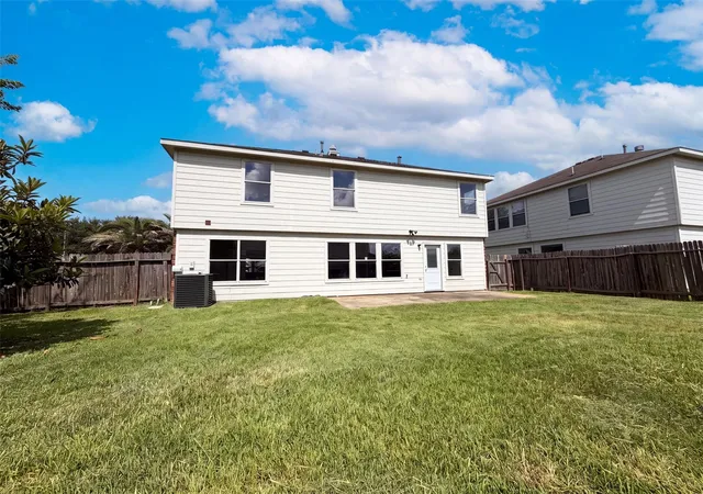 20th image of 16519 Eaglewood Shadows Dr, Sugar Land, TX 77498 | MLS# 6252444