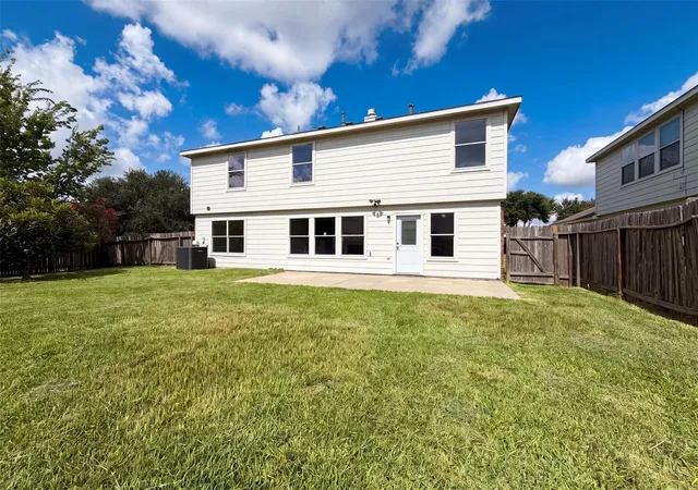 5th image of 16519 Eaglewood Shadows Dr, Sugar Land, TX 77498 | MLS# 6252444