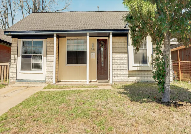 1st image of 3127 Brisbane St, Houston, TX 77051 | MLS# 10121233