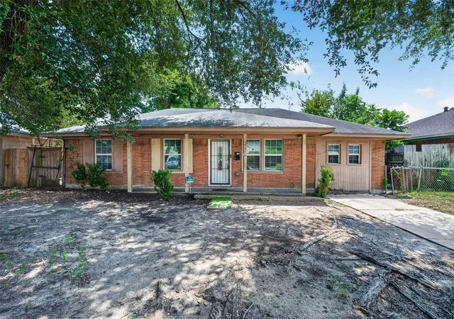 1st image of 4310 Dacca Dr, Houston, TX 77047 | MLS# 60301532
