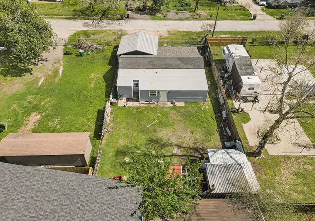 Homes for sale in Bacliff, TX | 4110 Fuqua St, Bacliff, TX 77518 | MLS# 33598543