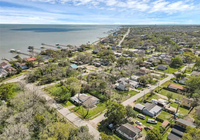 Homes for sale in Bacliff, TX | 4110 Fuqua St, Bacliff, TX 77518 | MLS# 33598543