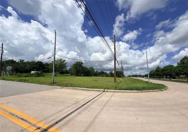 Photo 4 of Land for sale at 16618 County Rd 831, Pearland, TX 77584 | MLS# 92635106 | Listing updated on 2026-08-06