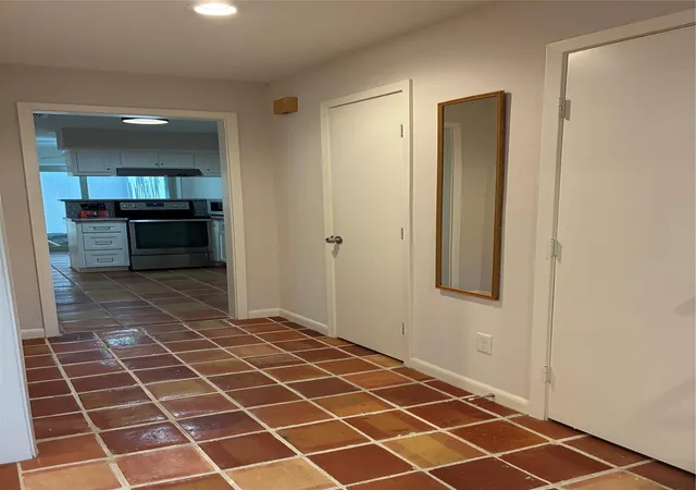 3rd image of 12625 Memorial Dr #77, Houston, TX 77024 | MLS# 55957901