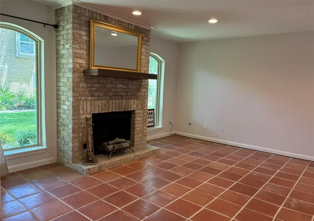 5th image of 12625 Memorial Dr #77, Houston, TX 77024 | MLS# 55957901