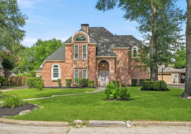 Photo 1 of Single family home for sale at 19930 Hickory Wind Dr, Humble, TX 77346 | MLS# 38438086 | Listing updated on 2026-08-25