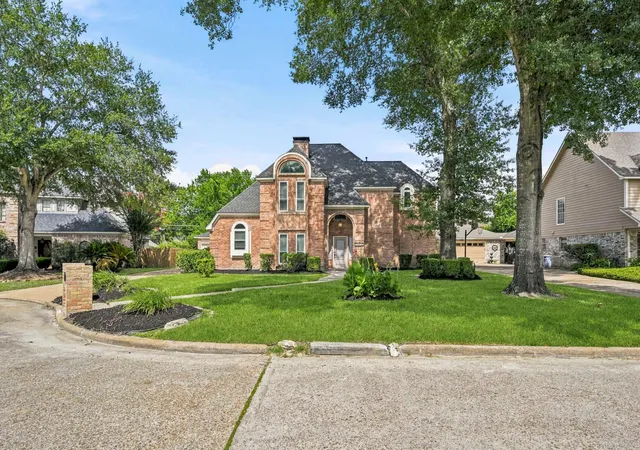 Photo 2 of Single family home for sale at 19930 Hickory Wind Dr, Humble, TX 77346 | MLS# 38438086 | Listing updated on 2026-08-25