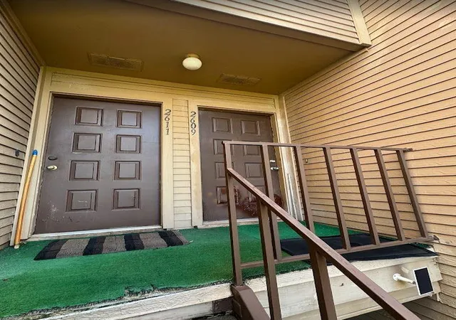 Photo 3 of Condo for sale at 10555 Turtlewood Ct #2609, Houston, TX 77072 | MLS# 38456161 | Listing updated on 2026-08-18
