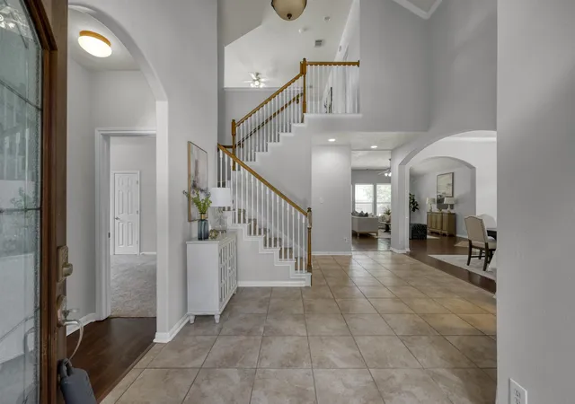 3rd image of 25203 Auburn Terrace Dr, Spring, TX 77389 | MLS# 34945742