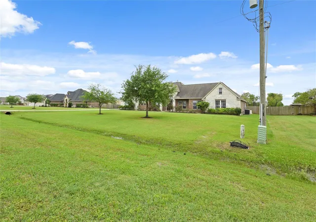 5th image of 4502 Landon Ln, Baytown, TX 77523 | MLS# 98041099