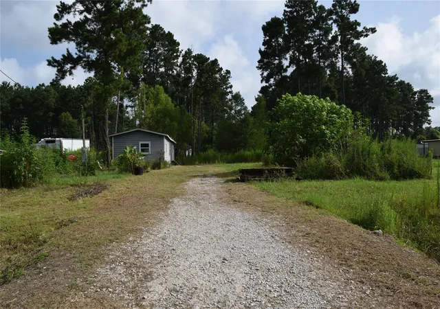 Photo 4 of Single family home for sale at 91 County Rd 5001, Cleveland, TX 77327 | MLS# 10212616 | Listing updated on 2026-10-17