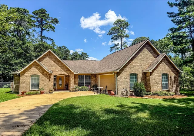 Homes for sale in Huntsville, TX | 1112 Tielway, Huntsville, TX 77340 | MLS# 8005443