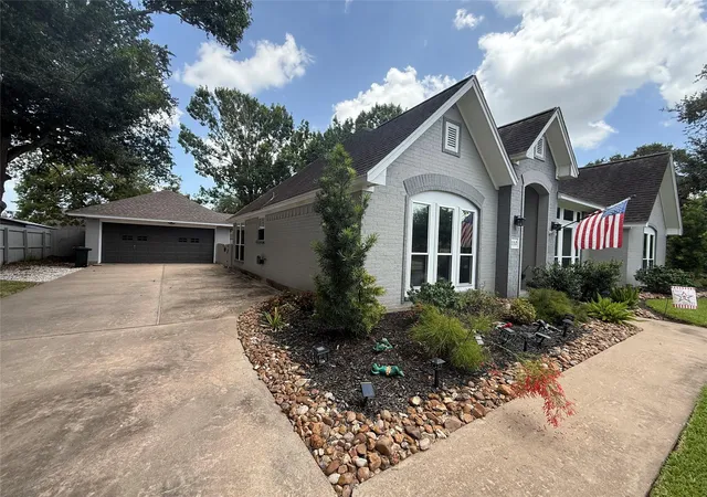 20th image of 110 Portulaca St, Lake Jackson, TX 77566 | MLS# 41334043