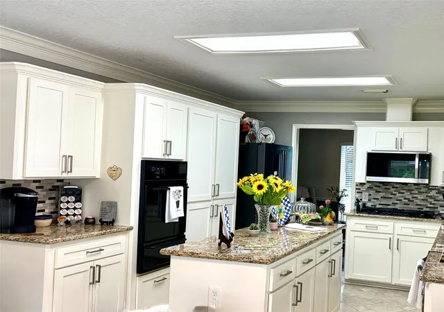 image of 110 Portulaca St, Lake Jackson, TX 77566 | MLS# 41334043