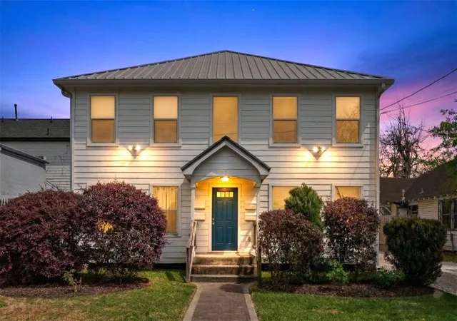 1st image of 7 Latham St, Houston, TX 77011 | MLS# 34252457