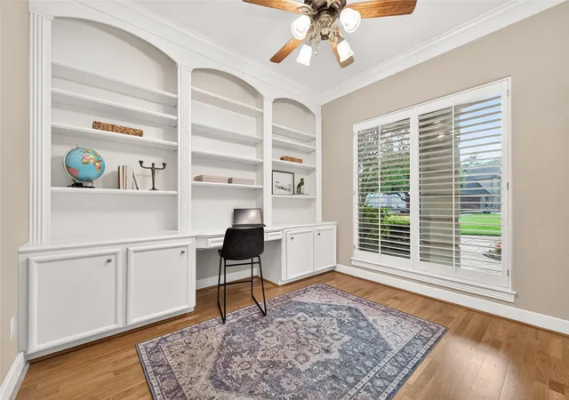Photo 4 of Single family home for sale at 22 Stonegate Park Ct, Spring, TX 77379 | MLS# 62399984 | Listing updated on 2026-09-20