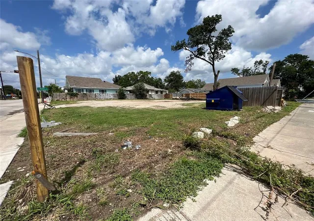 Photo 1 of Land for sale at 0 Everett St, Houston, TX 77009 | MLS# 14458404 | Listing updated on 2026-08-24