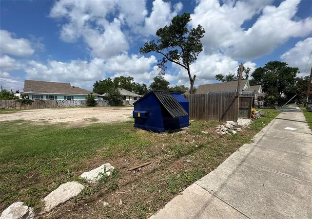 Photo 4 of Land for sale at 0 Everett St, Houston, TX 77009 | MLS# 14458404 | Listing updated on 2026-08-24