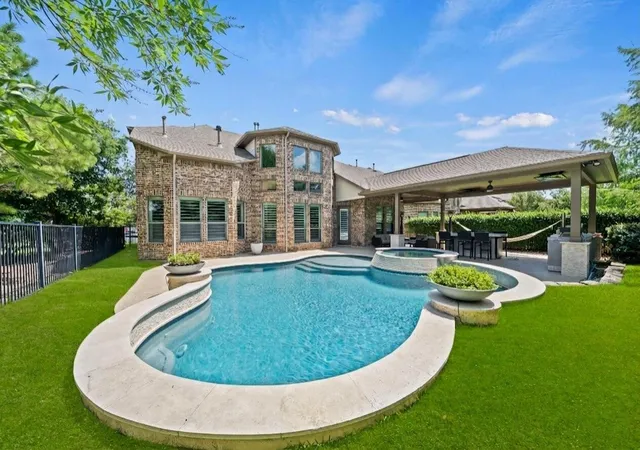 Photo 1 of Single family home for sale at 17139 Upton Hl Dr, Cypress, TX 77433 | MLS# 35469059 | Listing updated on 2026-08-25