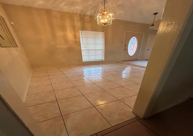 Photo 3 of Single family home for sale at 811 Whispering Pine Dr, Missouri City, TX 77489 | MLS# 79738530 | Listing updated on 2026-10-08