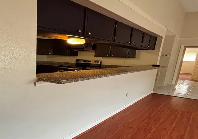 Photo 3 of Single family home for sale at 811 Whispering Pine Dr, Missouri City, TX 77489 | MLS# 79738530 | Listing updated on 2026-10-08
