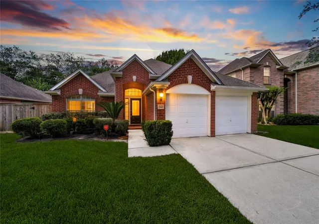 1st image of 15427 Truslow Point Ln, Sugar Land, TX 77478 | MLS# 27984905